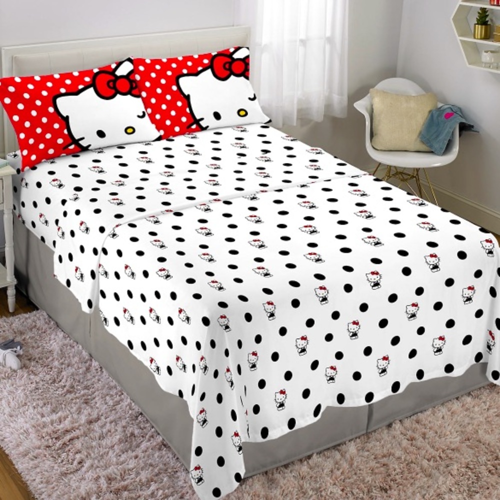 - Hello Kitty Full Size Sheet Polka Dot Set NWT